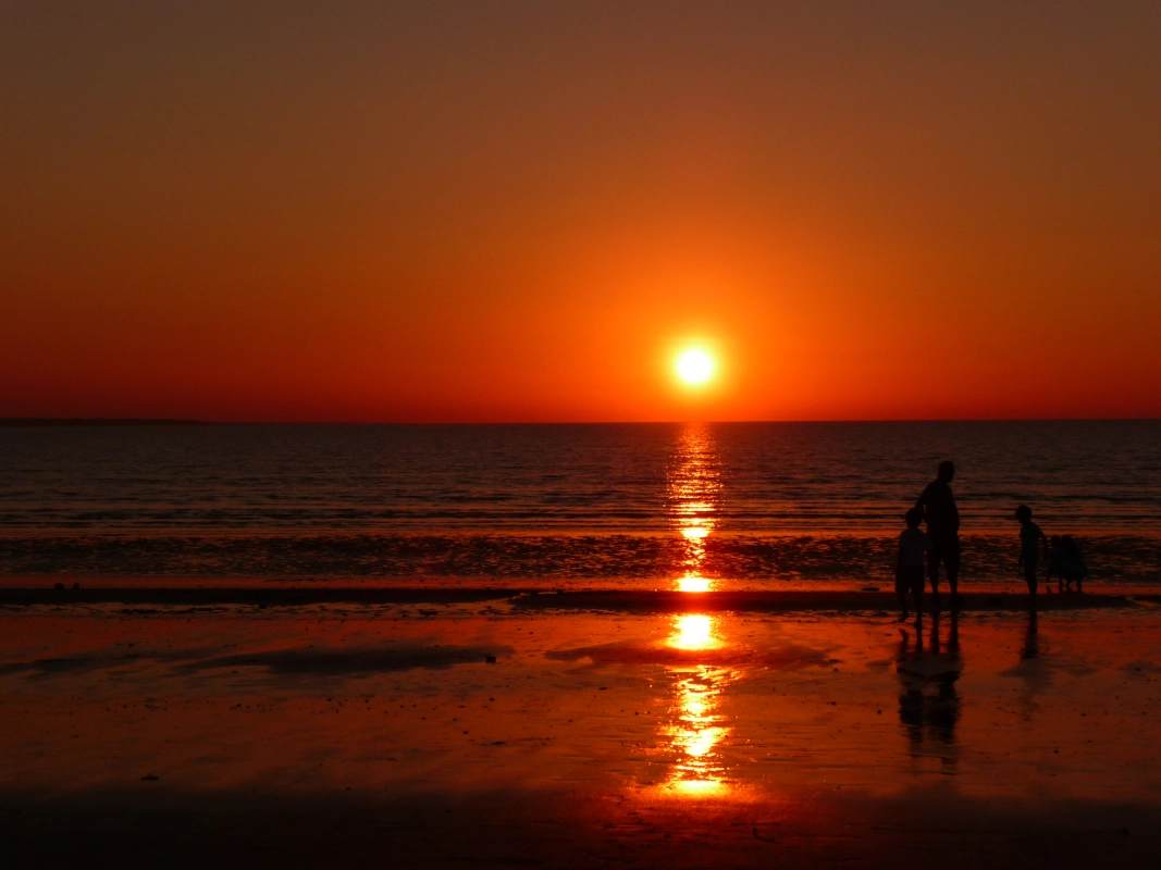  Beautiful sunset at Mindel Beach, Darwin Australia