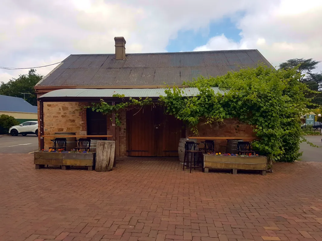 Then came the wonderful news: the lockdown had been cancelled earlier, and we could travel as usual. A brief visit to Hahndorf in the Adelaide hills