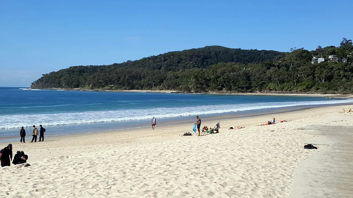 Noosa was a bit of a disappointment. We tried twice to walk the popular National Park without any success. It's impossible to park your car anywhere unless you arrive just after dawn. The beaches are nice like many other beaches in Australia.