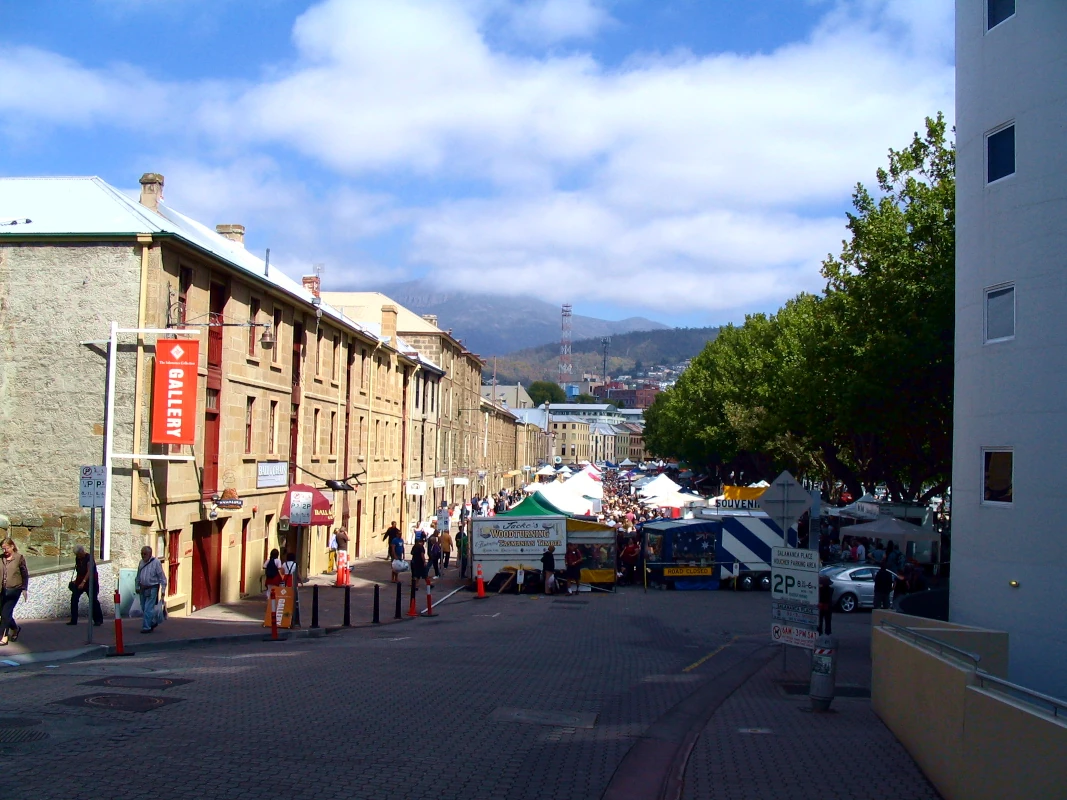 Salamanca Market is the most popular tourist attraction in Tasmania and runs every Saturday from 8.30 am to 3 pm. There are over 300 stallholders, and the market includes products from local growers, many gift ideas, and plenty of handmade products. There is also a good selection of food and nearby pubs and restaurants. Hobart, Tasmania