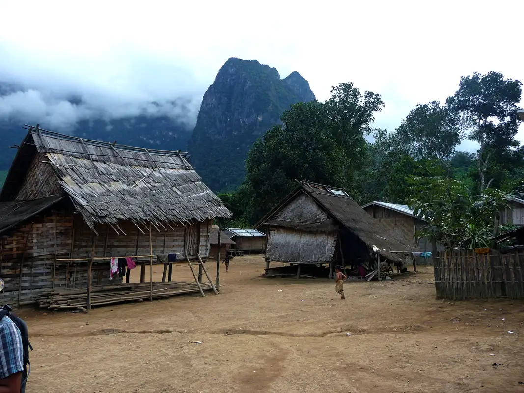 After a long hike, we arrived at Ban Houay Fai, an idyllic Khmu village. The Khmu ethnic minority group lives in the highlands of North Laos. Tiger Trails provided a nice lunch.