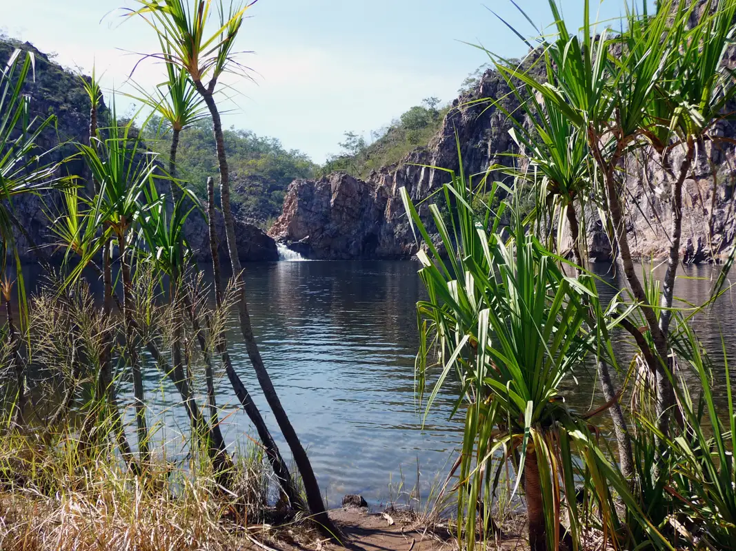 We left Katherine and went to Leliyn (Edith Falls), where we spent a few days at the little campground. It was quiet and peaceful, perfect for swimming and hiking. The camping ground has tables, gas grills, showers, and a restroom; however, no power generators are permitted.