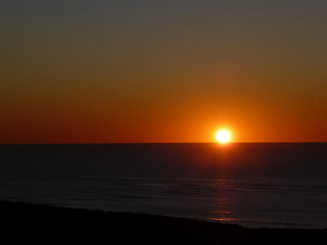 During our Ningaloo Reef trip, we visited Vlamingh Head Lighthouse near Exmouth. We went to see beautiful sunsets over the Indian Ocean.