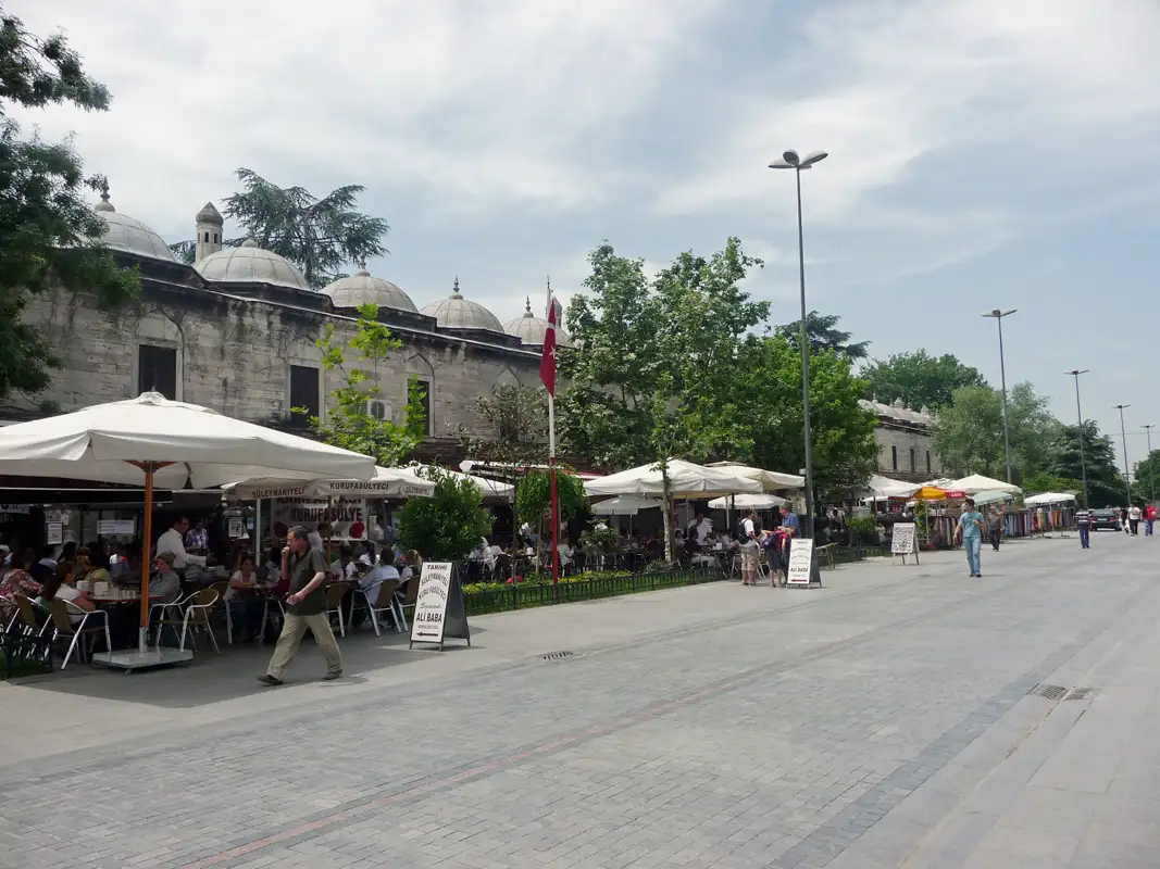 The mosque was more than just a place of worship. It also included a hospital, a primary school, a public bath, a caravanserai, a medical school, a Qur'an school, and a public kitchen that serves food to the poor. Now, it is restored as a nice restaurant serving tasty meals.