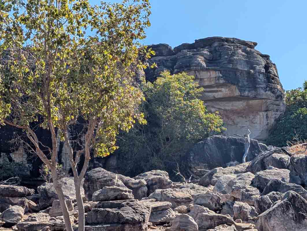 Hill Rock Art Tour around 2.5 to 3 hours and can be quite rocky and challenging in places. 