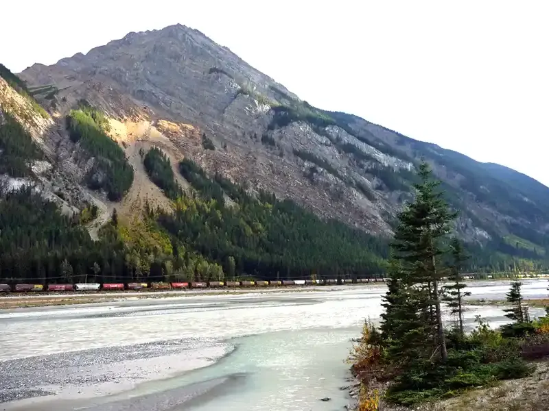 train line from Vancouver to Toronto 1