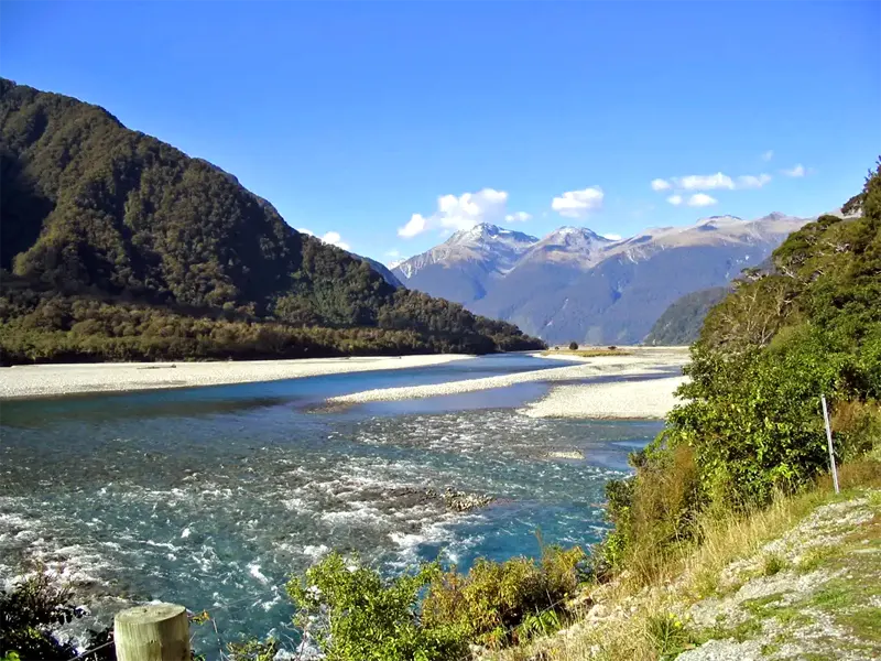 The two-to-three-hour drive from the West Coast to Lake Wanaka passes through some spectacular scenery, including the Haast River, the Gates of Haast Gorge, and the Haast Pass. New Zealand