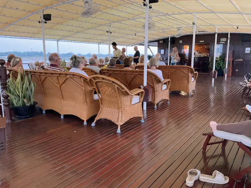 complimentary cocktails were served at 6 pm at our cruise to Ho Chi Minh